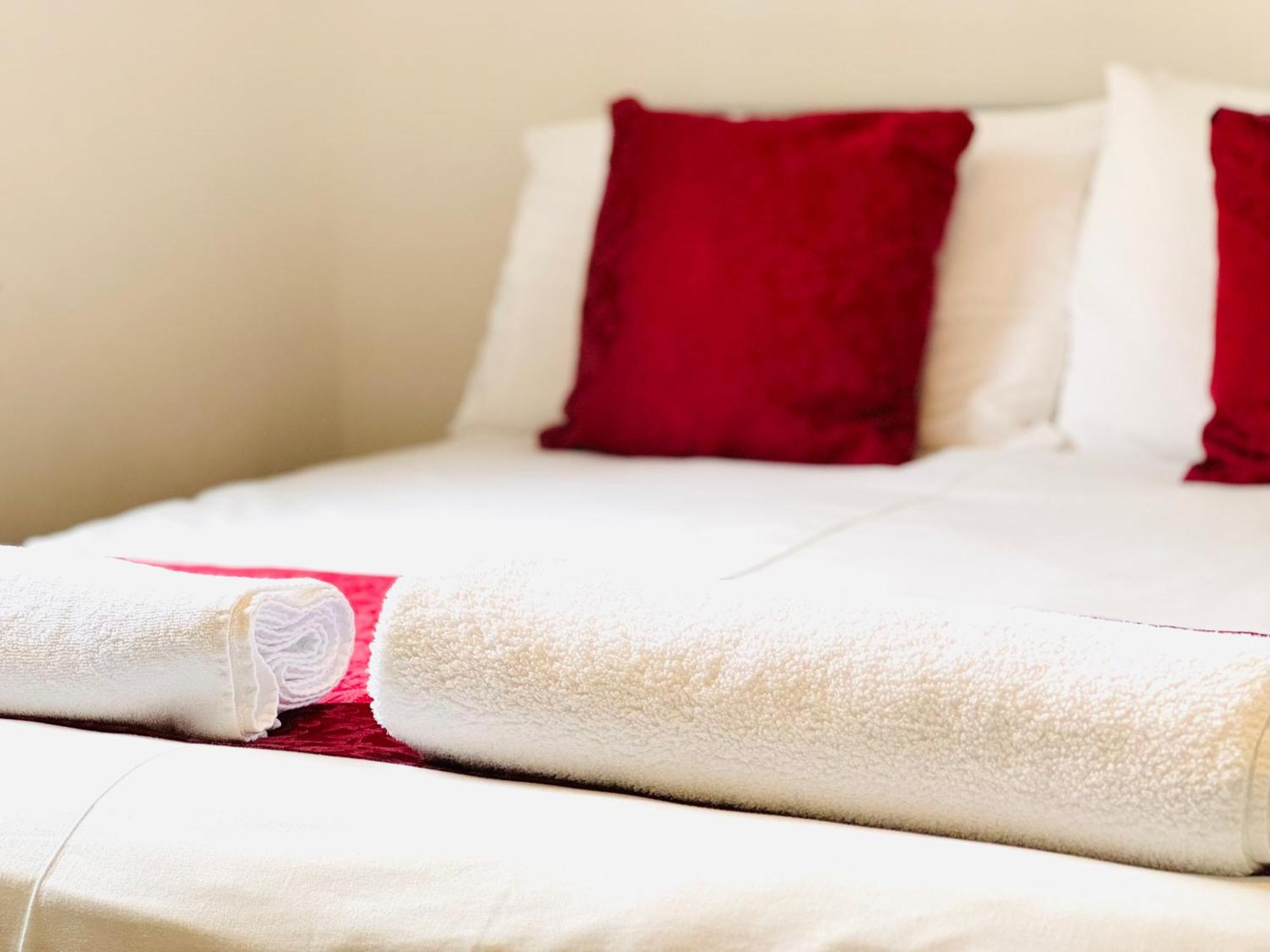 Tillicoultry Jupiter Apartment - Scotland Holiday Let ภายนอก รูปภาพ