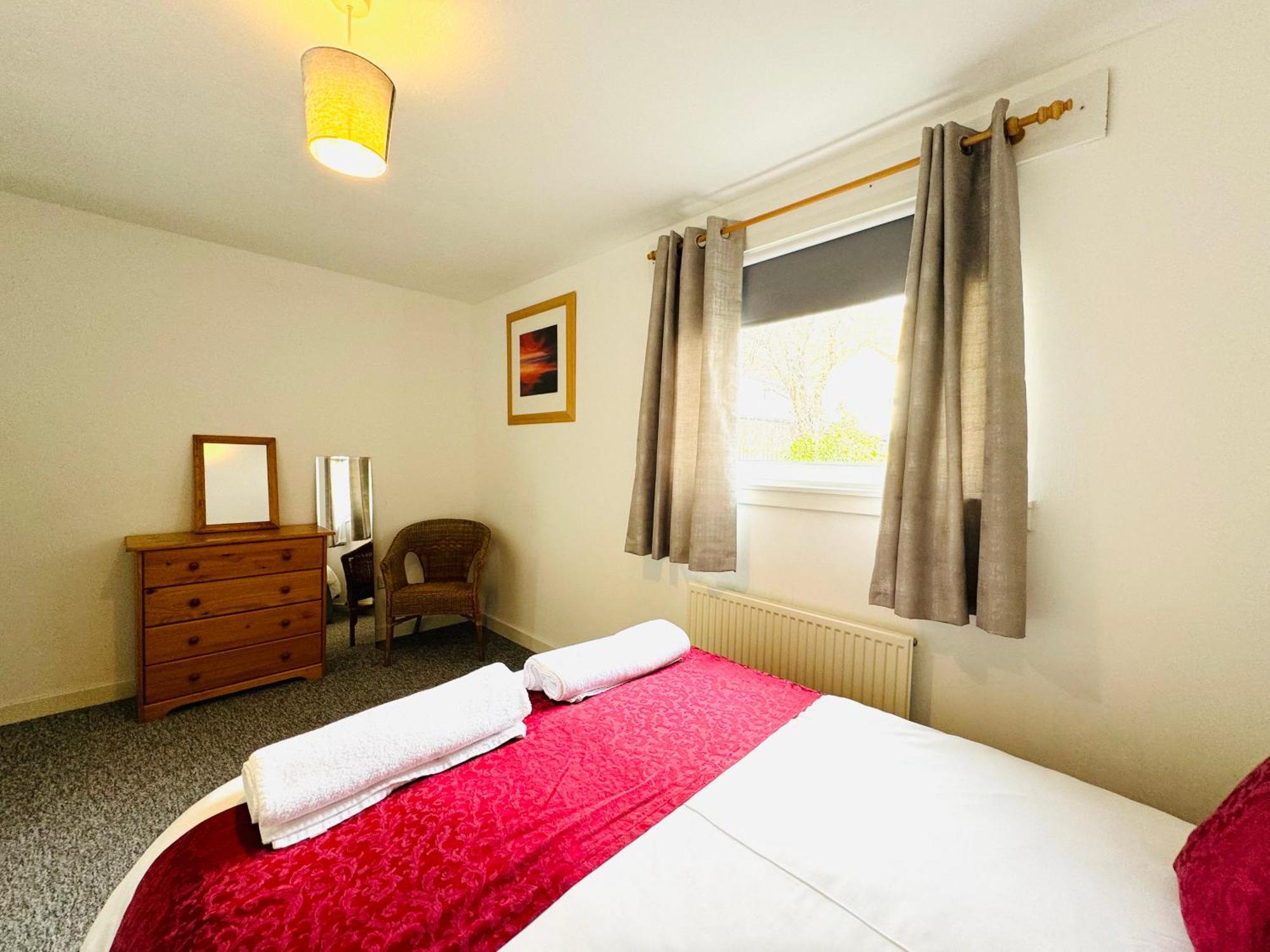 Tillicoultry Jupiter Apartment - Scotland Holiday Let ภายนอก รูปภาพ